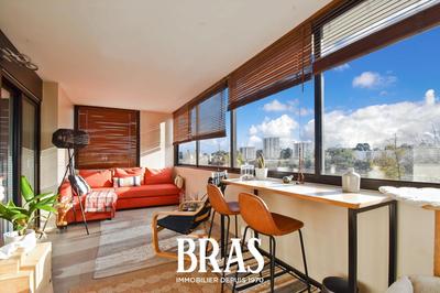 Appartement - 100 m² - 4 pièces