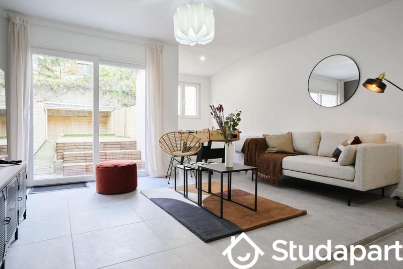 Chambre - 8 m² - 1 pièce