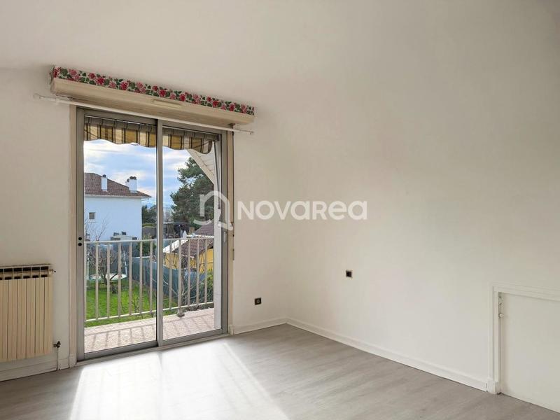 Maison - 211 m² - 8 pièces