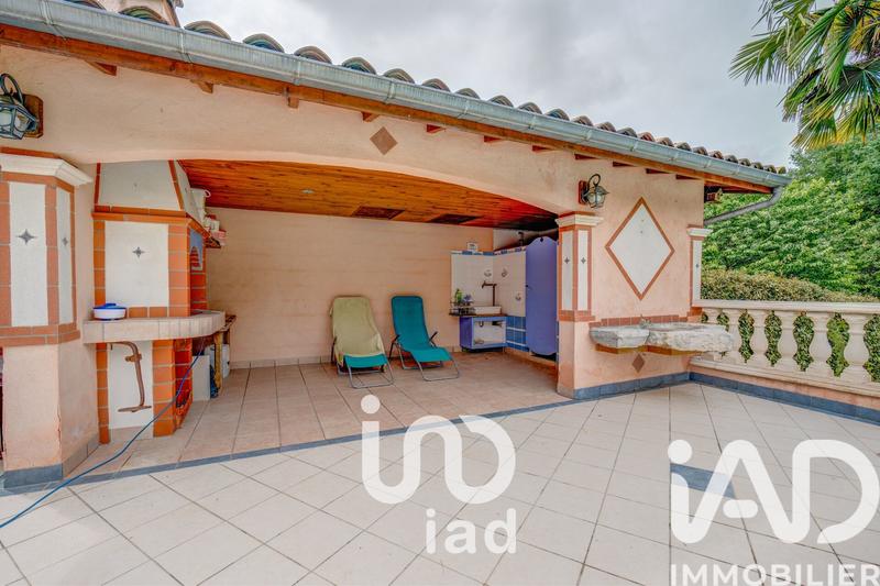 Maison - 200 m² - 9 pièces