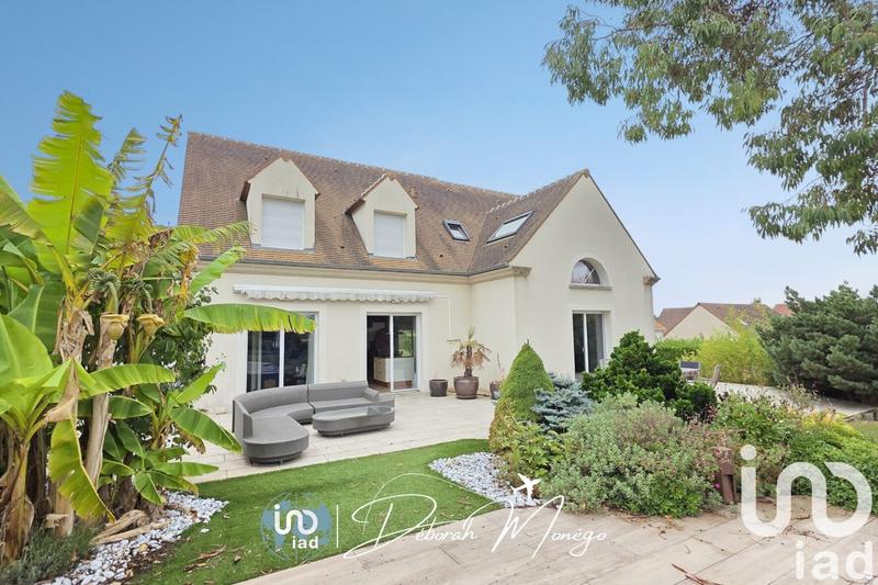 Maison - 195 m² - 8 pièces