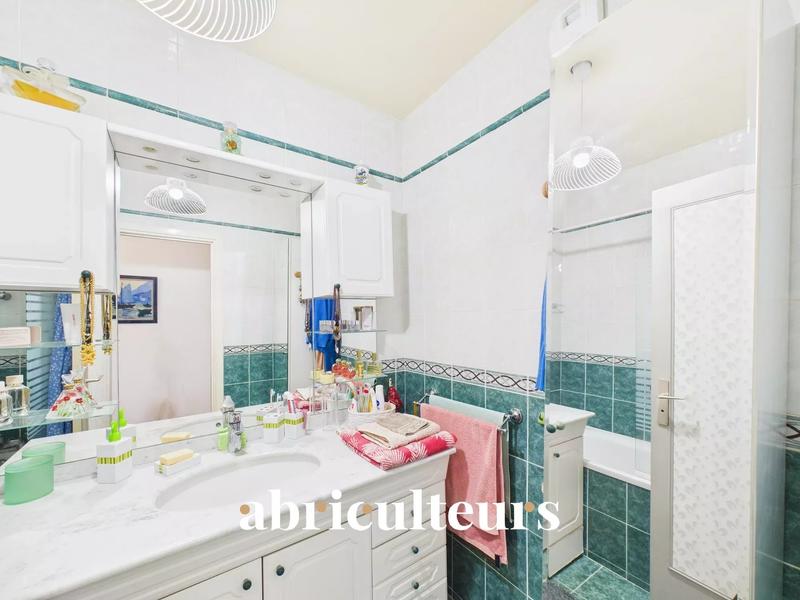 Appartement - 86 m² - 4 pièces