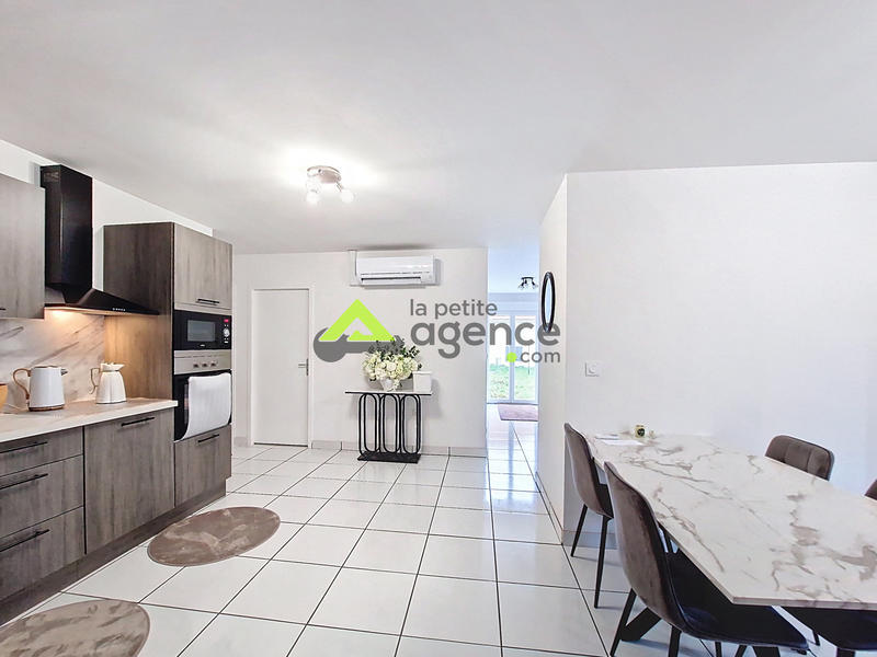 Maison - 90 m² - 4 pièces