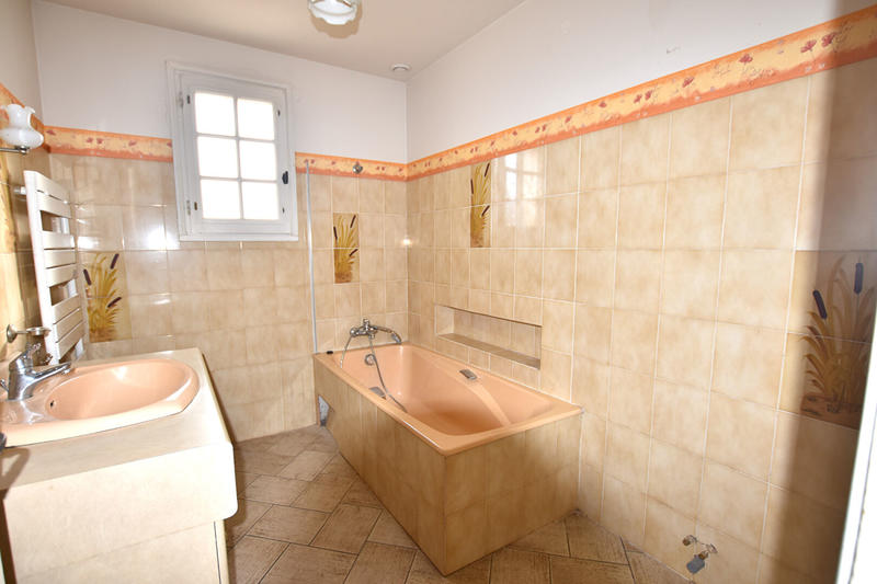 Maison - 140 m² - 5 pièces