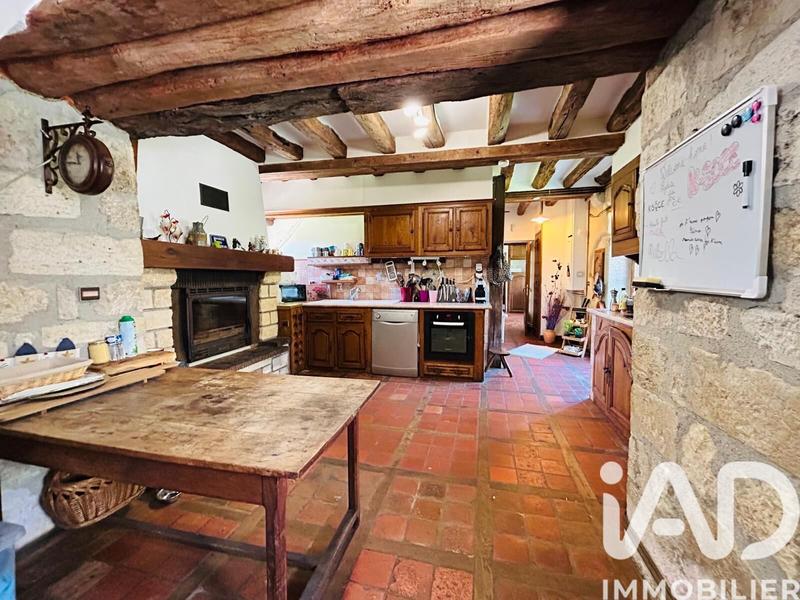 Maison - 236 m² - 7 pièces