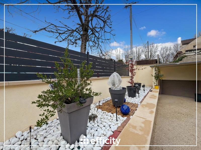 Pavillon - 110 m² - 4 pièces