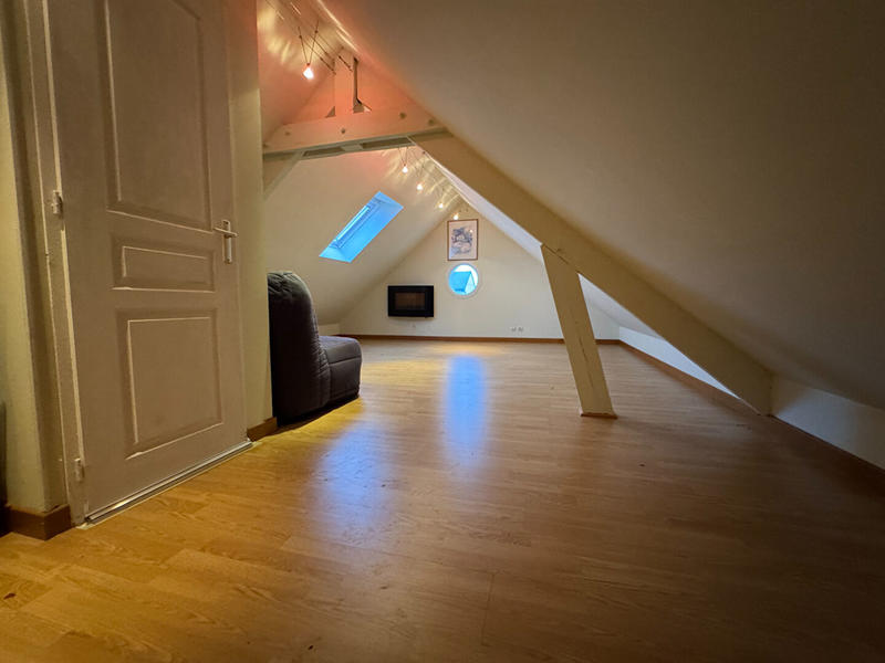 Maison - 177 m² - 6 pièces