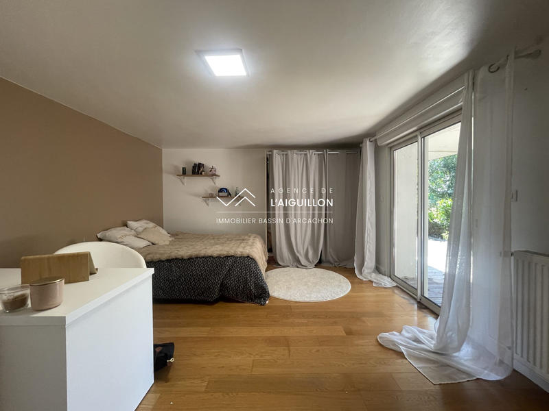 Maison - 200 m² - 7 pièces