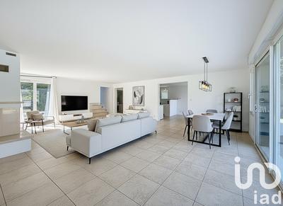 Maison - 183 m² - 5 pièces