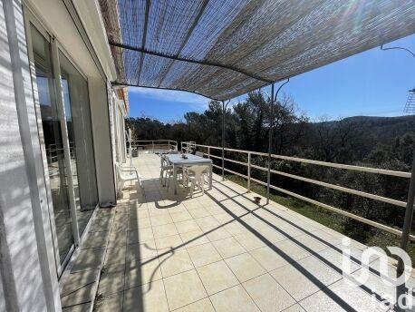 Maison - 138 m² - 5 pièces