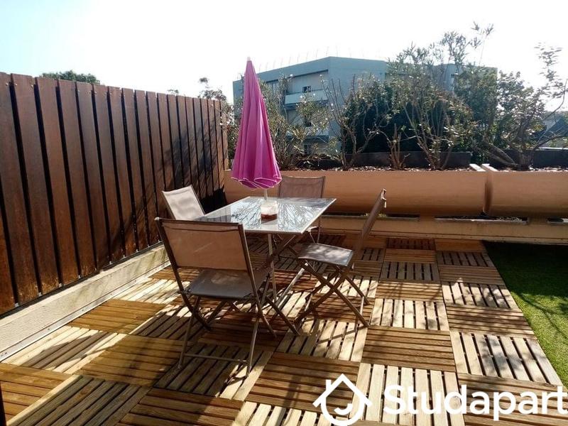 Chambre - 11 m² - 1 pièce