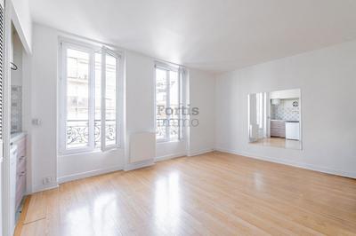 Studio - 24 m² - 1 pièce