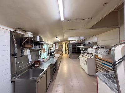 Local commercial - 255 m²