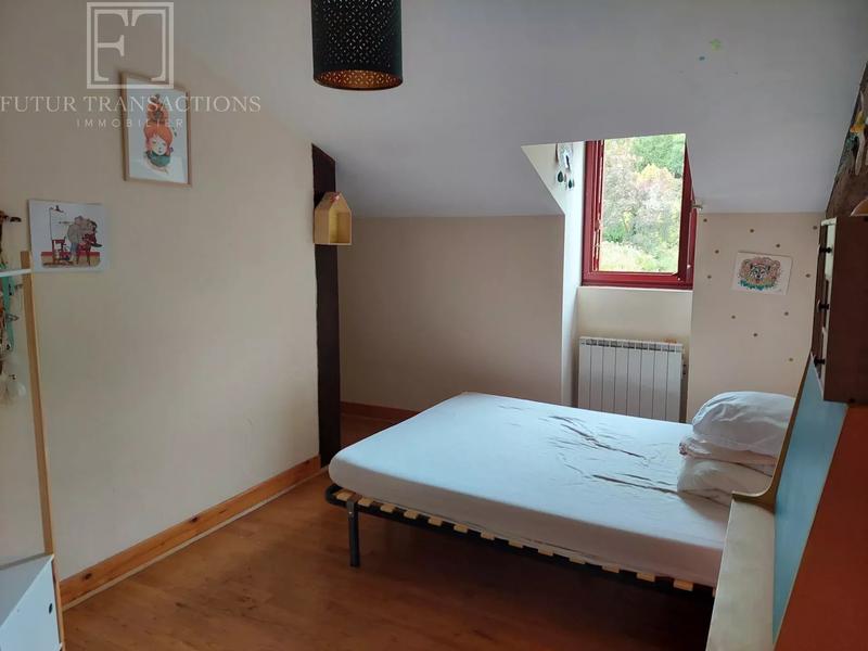 Maison - 210 m² - 9 pièces