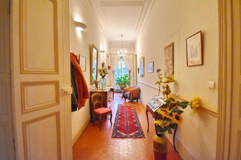 Appartement - 270 m² - 6 pièces