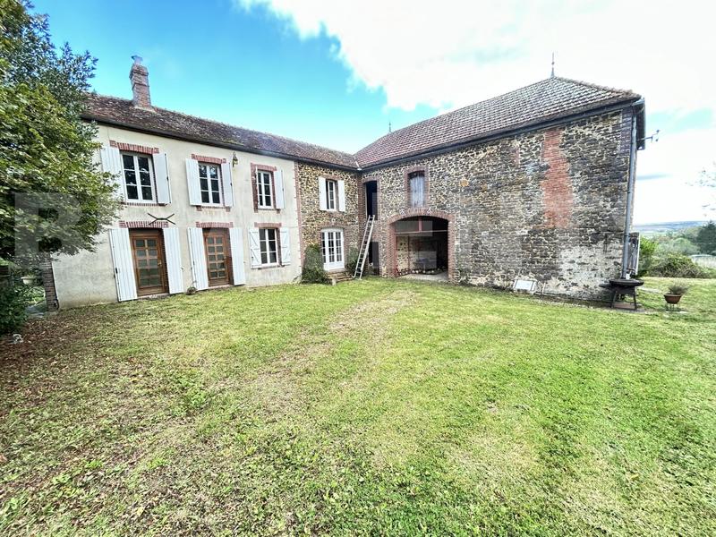 Maison - 102 m² - 4 pièces