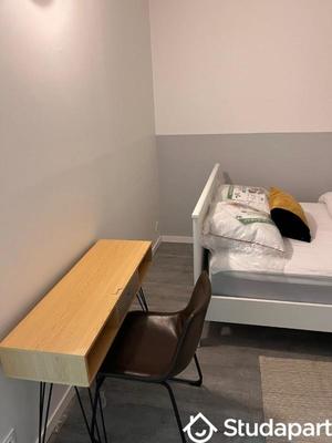 Chambre - 70 m² - 1 pièce