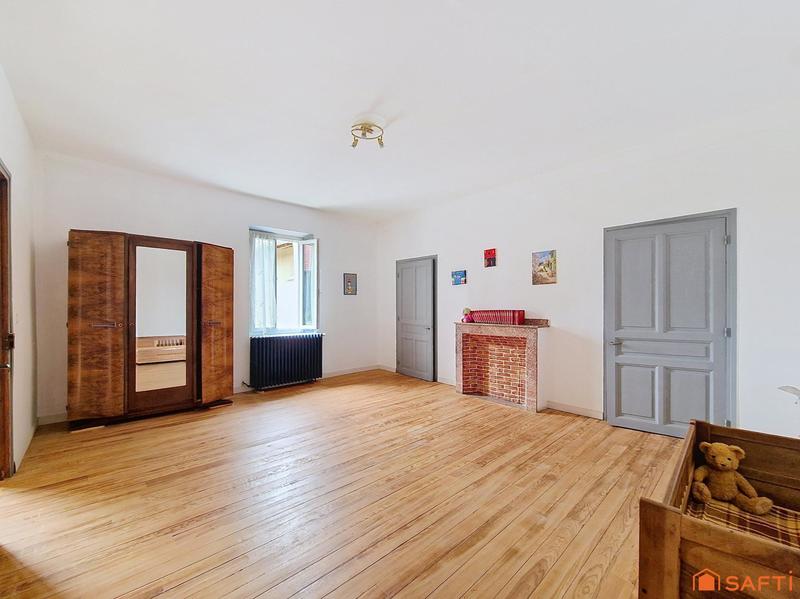 Maison de village - 310 m² - 8 pièces