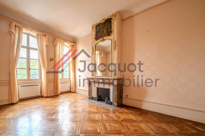 Appartement - 102 m² - 4 pièces