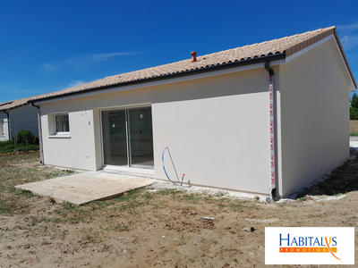 Maison - 90 m² - 4 pièces