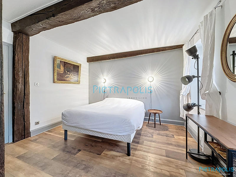 Maison ancienne - 350 m² - 13 pièces