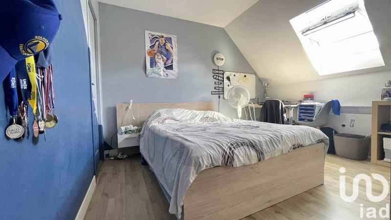 Maison - 182 m² - 8 pièces