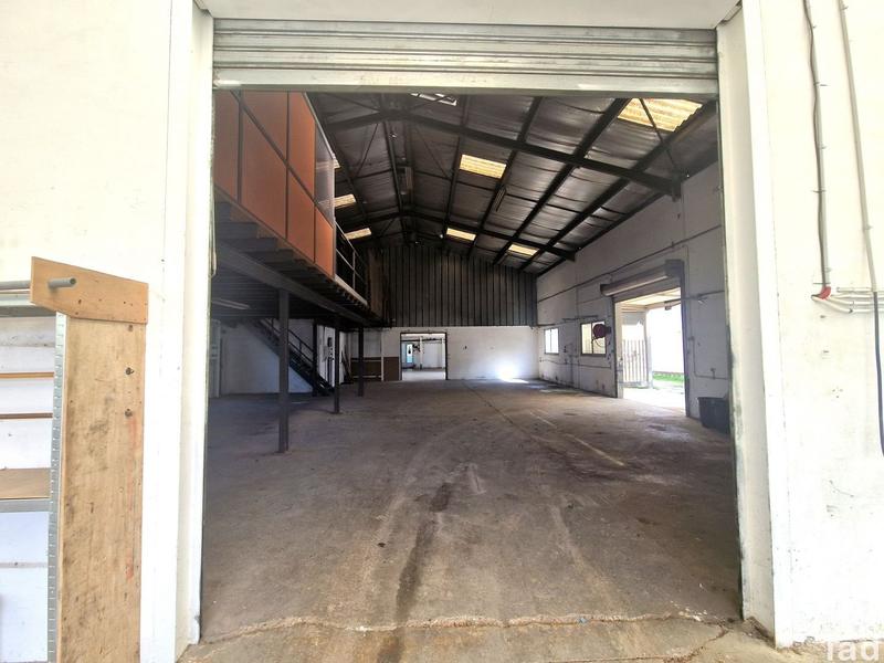 Local commercial - 781 m²