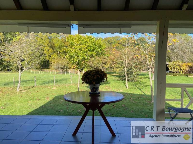 Maison - 240 m² - 8 pièces