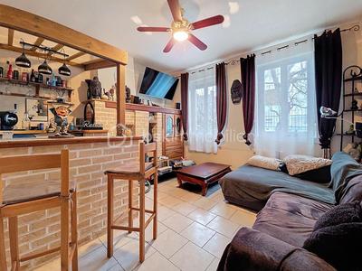 Maison traditionnelle - 111 m² - 5 pièces