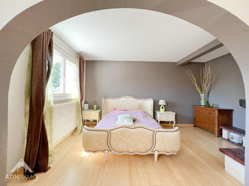 Maison - 170 m² - 5 pièces