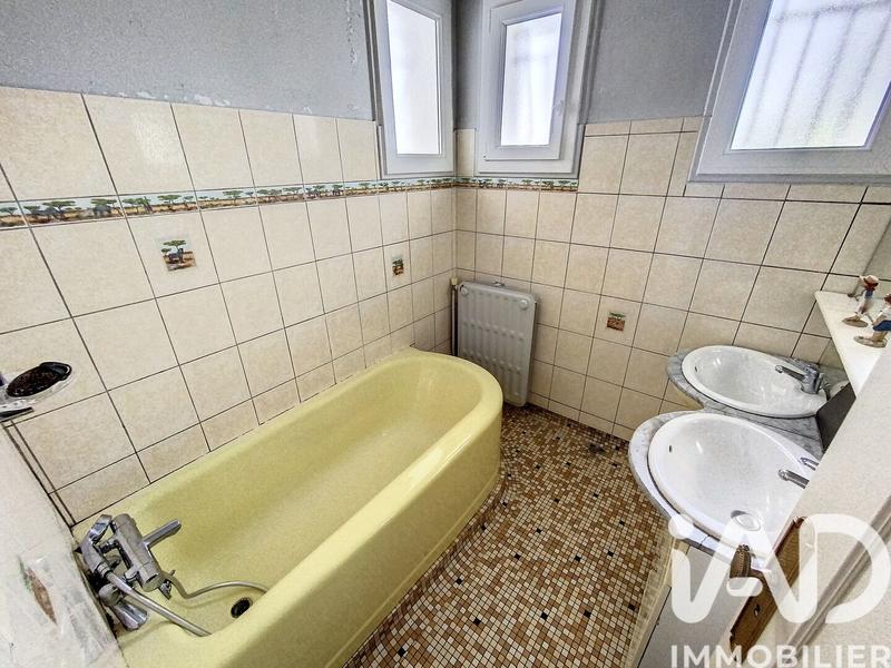 Maison - 193 m² - 6 pièces