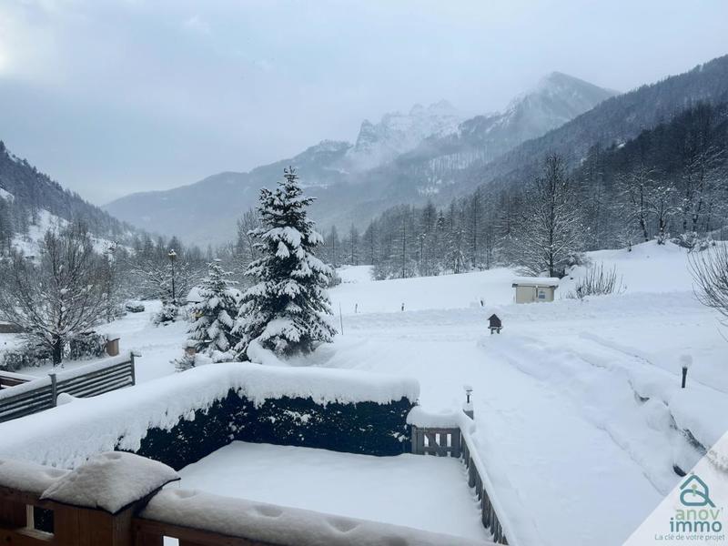 Châlet - 271 m² - 9 pièces