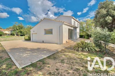 Maison - 115 m² - 4 pièces