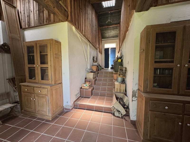 Maison - 225 m² - 7 pièces