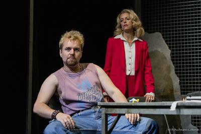 Théâtre &quot;The Loop&quot;, au Centre Alexis Peyret