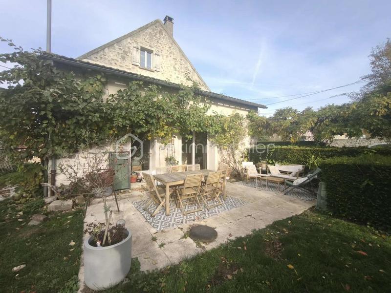 Maison - 186 m² - 7 pièces