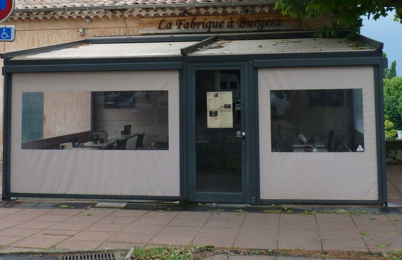 Local commercial - 54 m² - 2 pièces