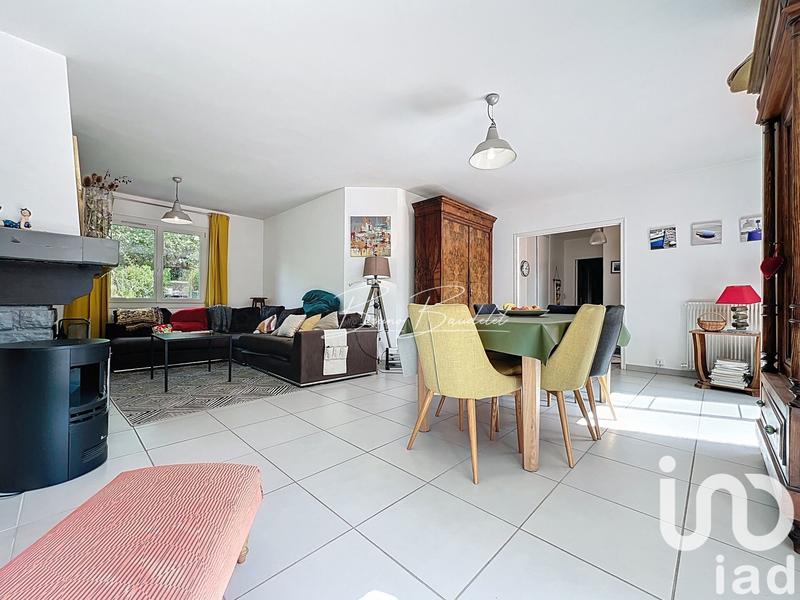 Maison - 200 m² - 6 pièces