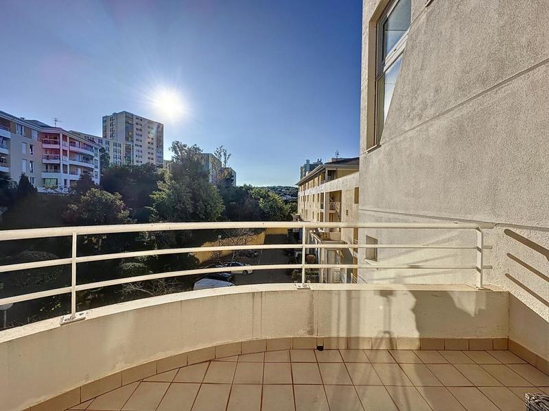 Studio - 24 m² - 1 pièce