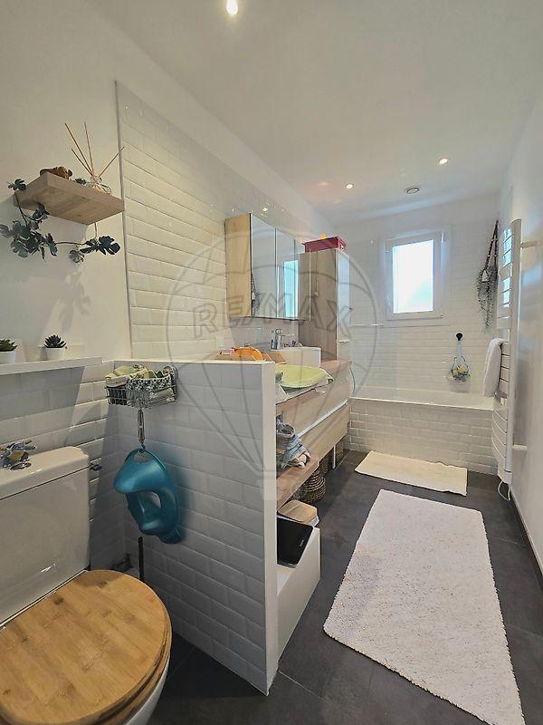 Maison - 108 m² - 5 pièces