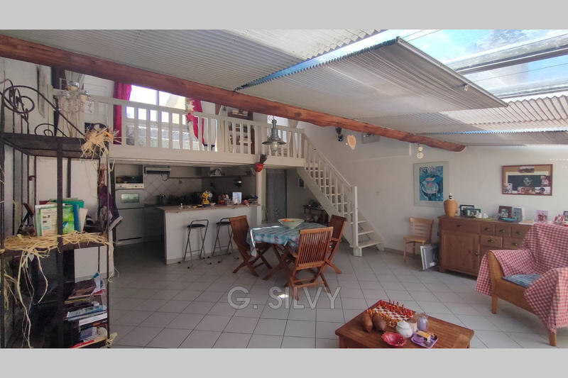 Appartement - 110 m² - 4 pièces