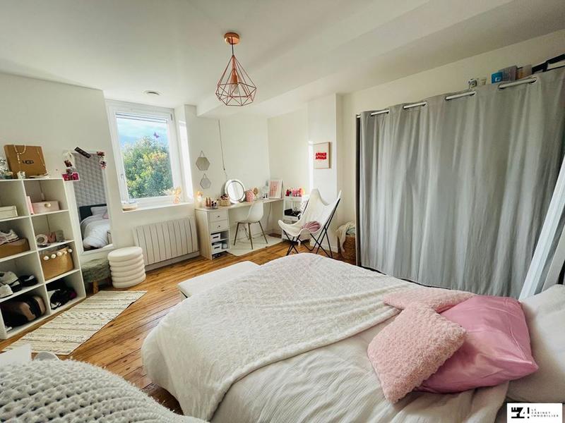 Maison traditionnelle - 176 m² - 4 pièces