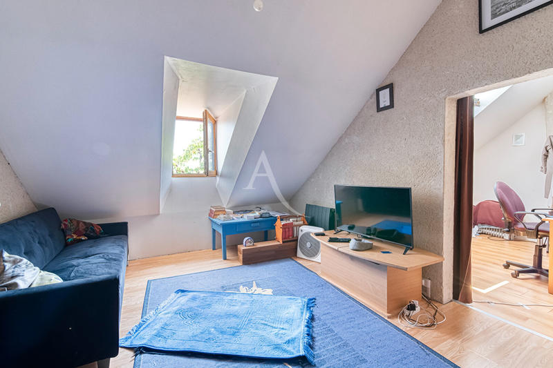 Maison - 94 m² - 4 pièces