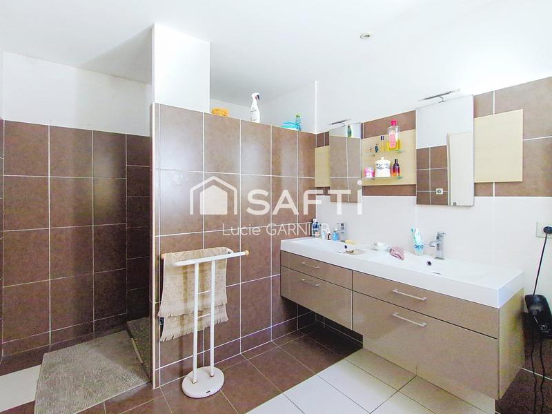 Maison - 138 m² - 6 pièces