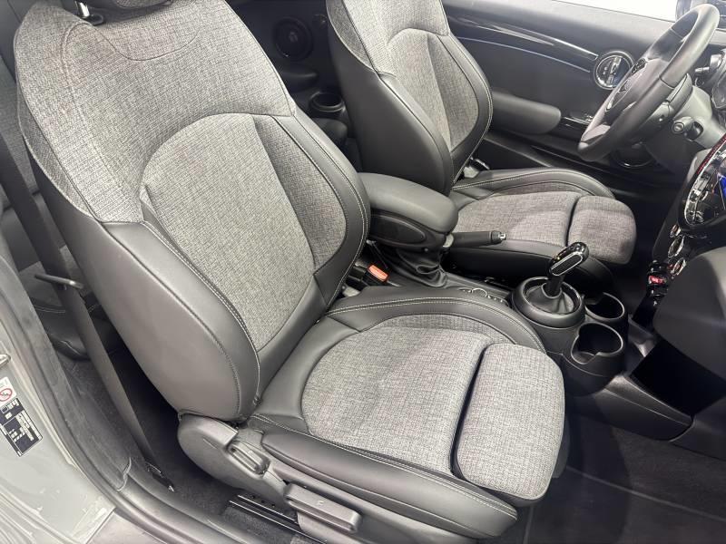 Mini Mini Hatch 3 Portes Cooper 136 ch Dkg7 Edition Premium Plus
