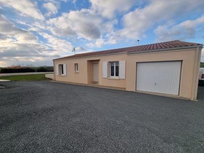Maison - 93 m² - 4 pièces