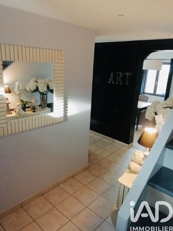 Maison - 180 m² - 8 pièces