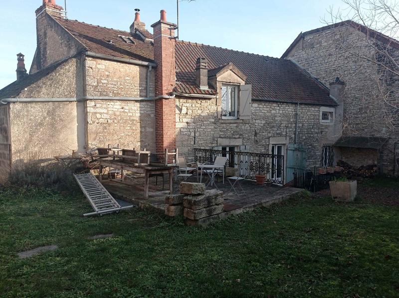 Maison ancienne - 176 m² - 8 pièces