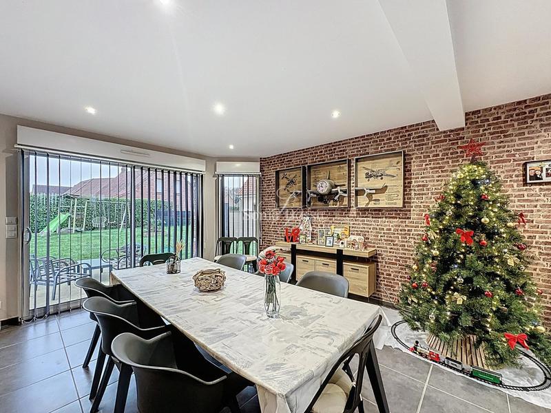 Maison - 130 m² - 5 pièces