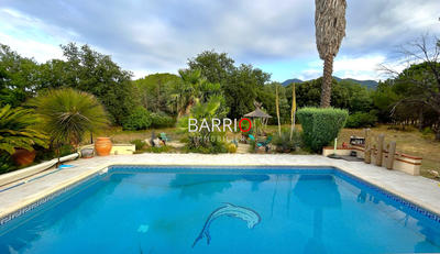 Maison - 165 m² - 7 pièces